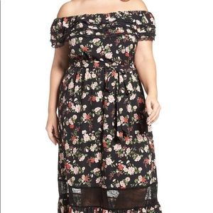 City chic floral maxi dress